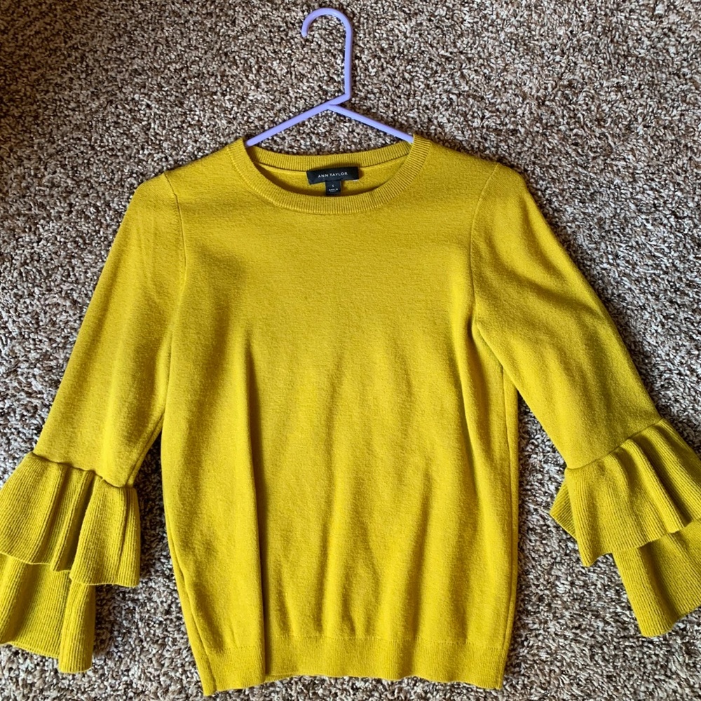 Ann Taylor Ruffle Sleeve sweater